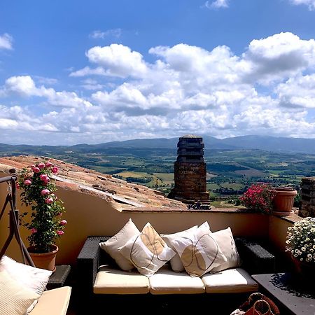 Appartamento La Terrazza Sul Verde, Vista Mozzafiato In Pieno Centro Todi Esterno foto