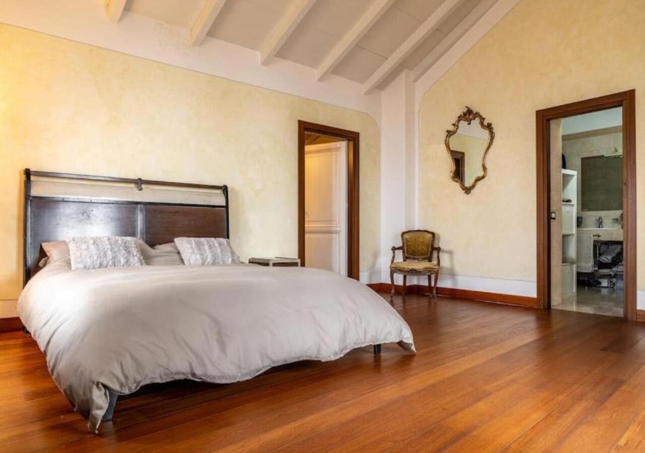 Appartamento La Terrazza Sul Verde, Vista Mozzafiato In Pieno Centro Todi Esterno foto